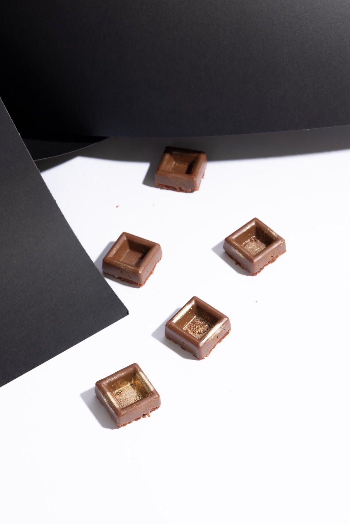 CRUNCHY CHOCOLATE BOX