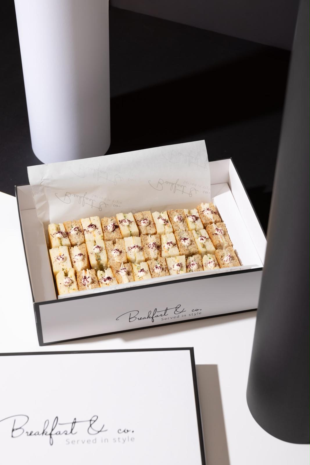 MIXED MINI TOAST BOX